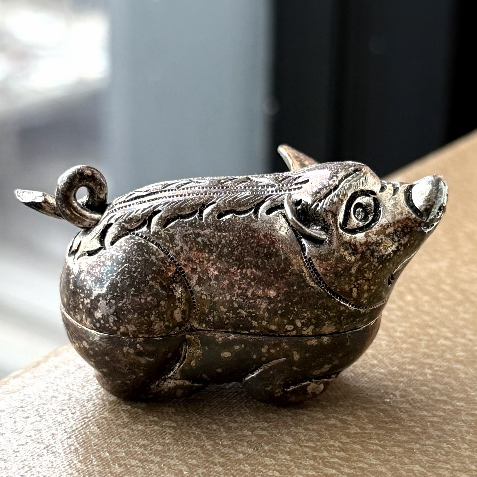 Antique Cambodian Silver Ornate Betel Nut Pig Box "t90" Stamped 31g Grams