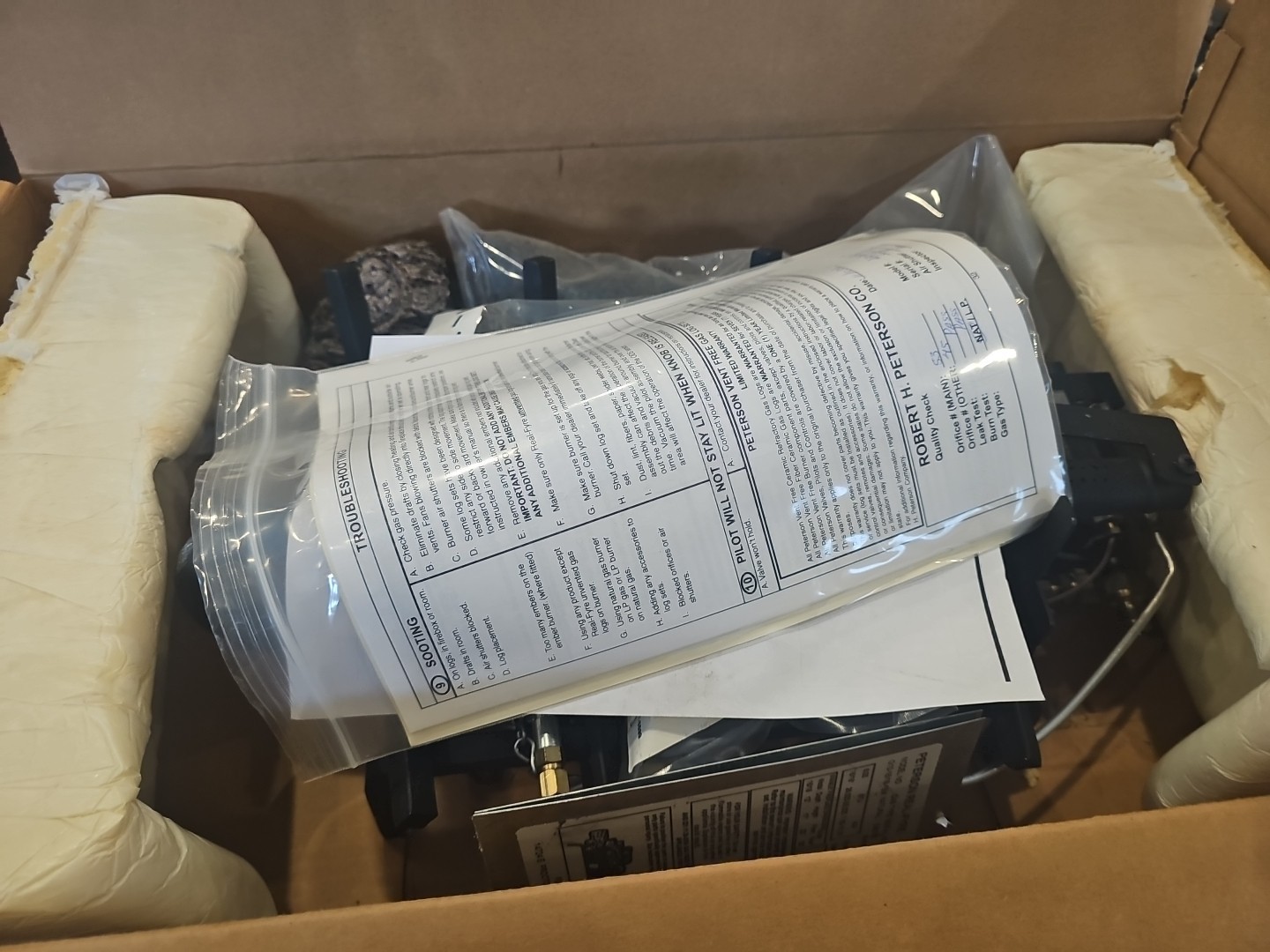 Petersen RealFyre G10 16/18" Gas-Log Natural Gas Burner System Vent Free