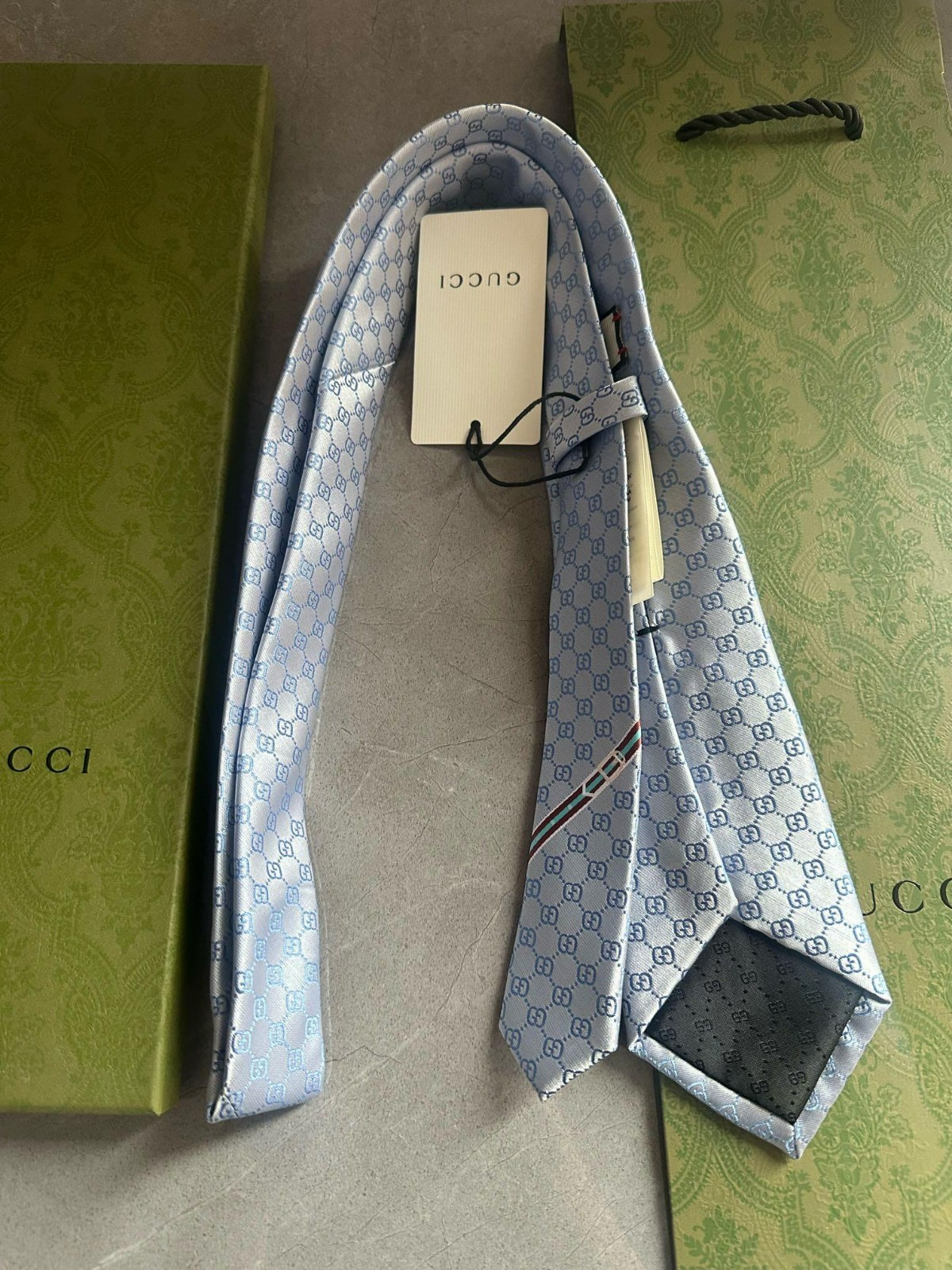 Gucci Tie Mens 100% Silk Silver GG interlocking pattern logo Full Packaging