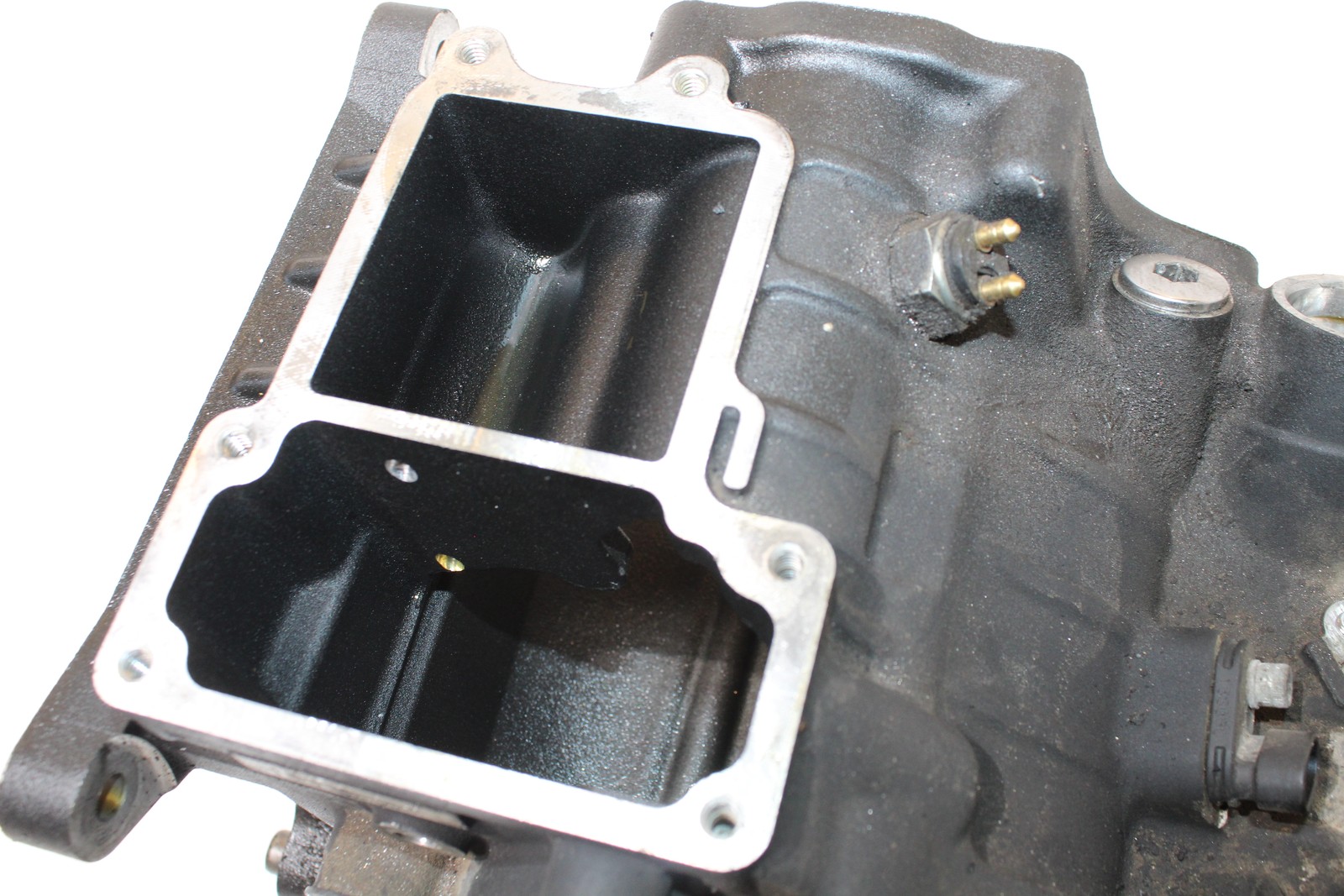 2010 Harley-Davidson Road Glide FLTRX Transmission Gearbox Cases Housing