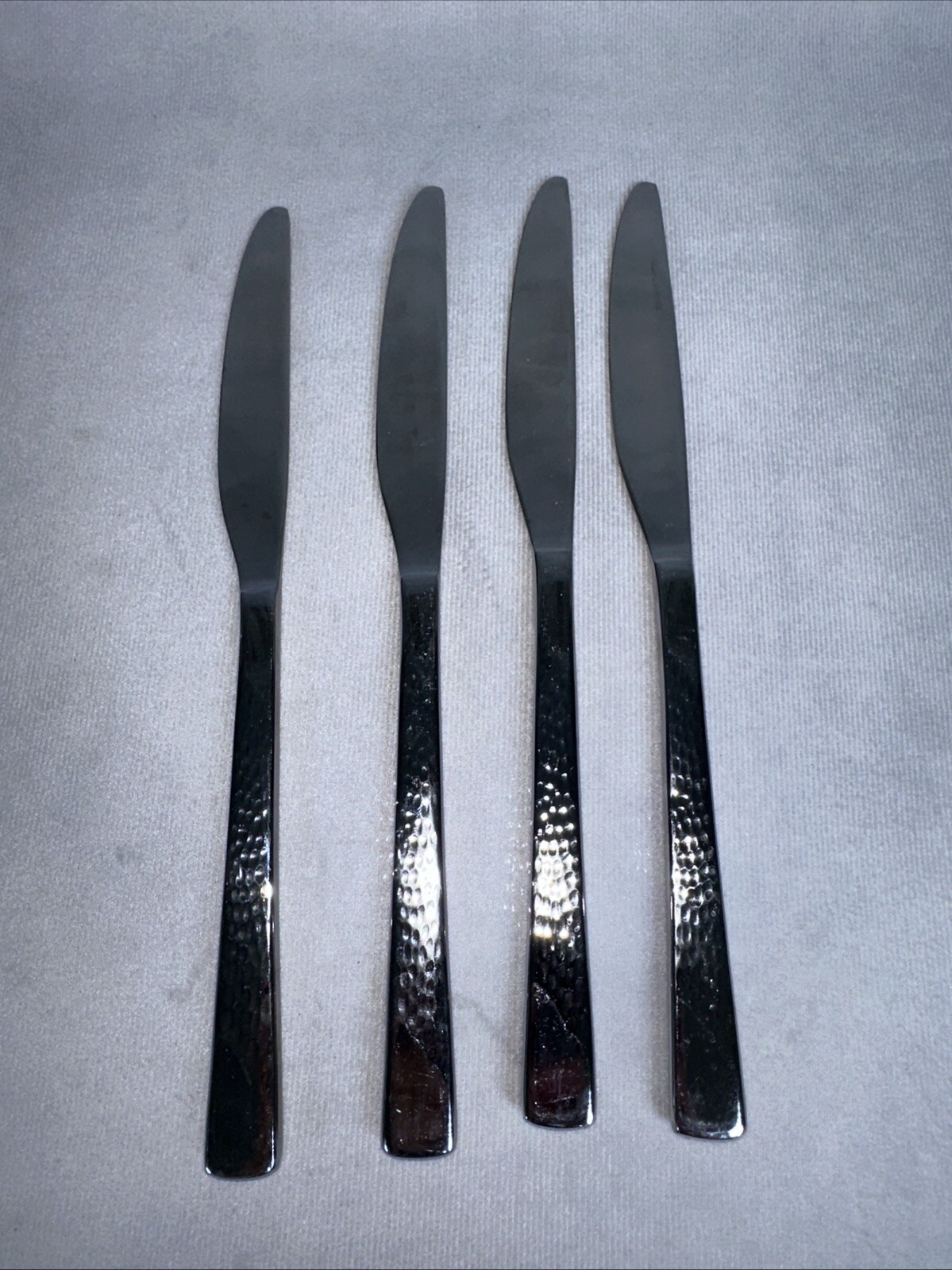 Oneida Chef's Table Hammered Stainless Butter Dinner Knives Set of 4