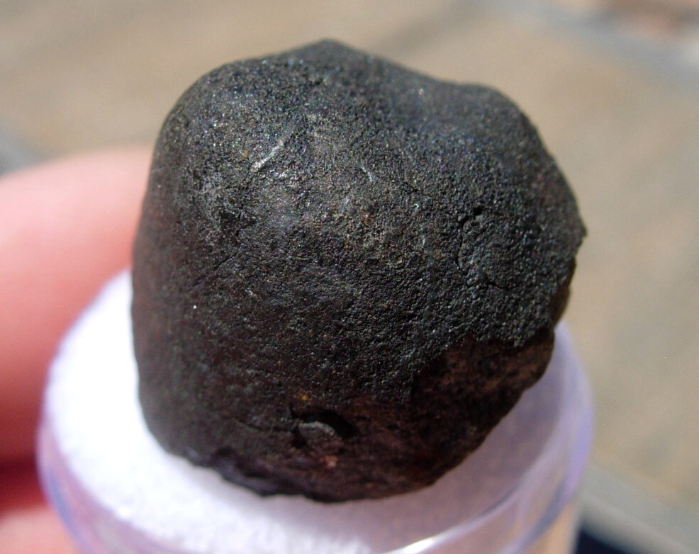 12 grams 19x19x17mm Vinales Cuba as found meteorite fell on Feb 1, 2019 with COA