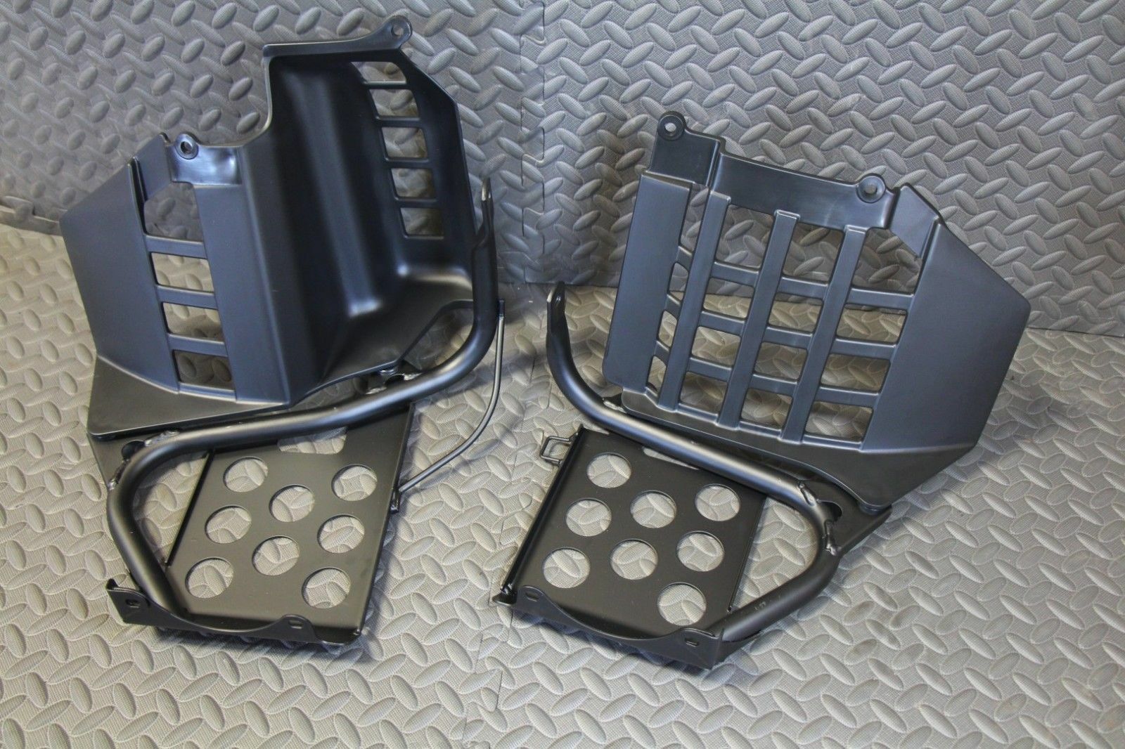 NEW Black Heel Guards footrest Yamaha Banshee left + right nerf bars plastics