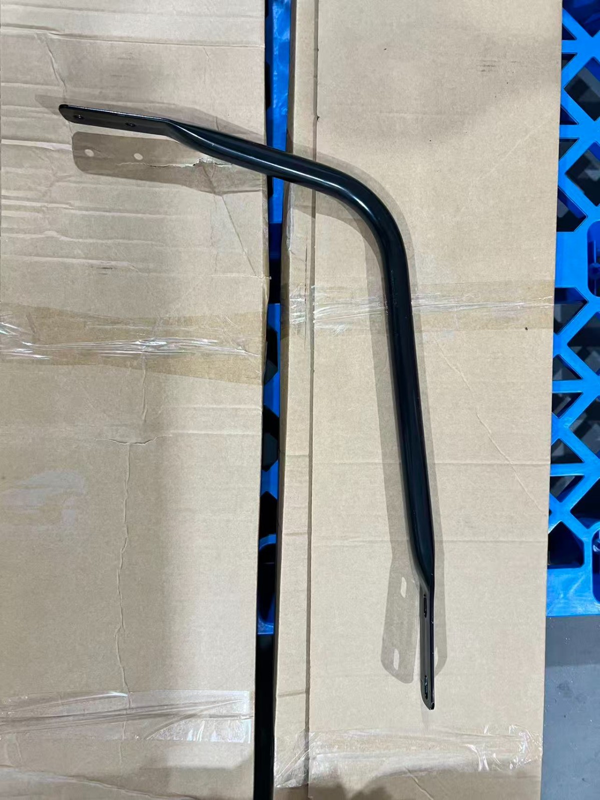 Lower Fairing Bracket Left Side For Volvo VNL 2018-2024 8080313