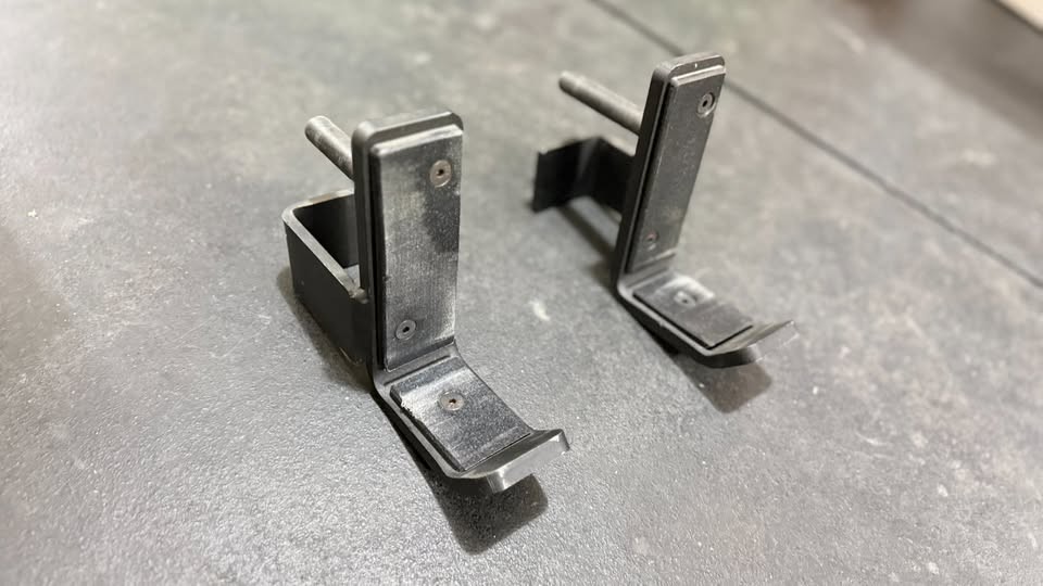 Pair of Rogue Fitness J-Cups for 2" x 3" Rogue Rigs