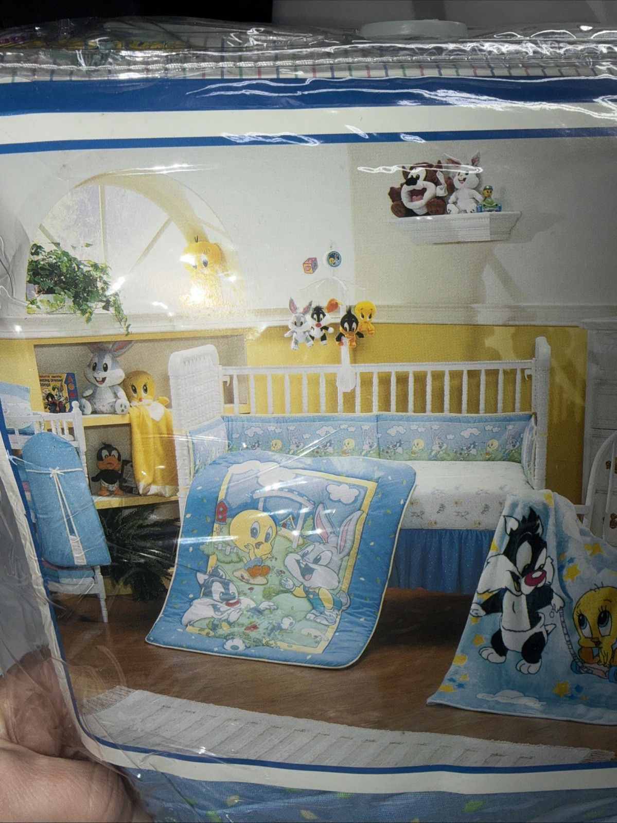 New Baby Looney Tunes  PLAYDAY Crib Skirt Vintage