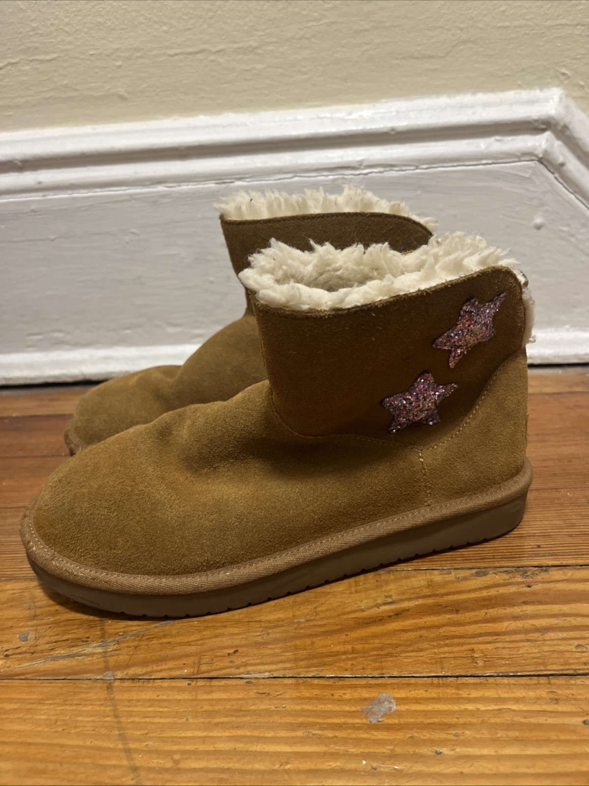 Koolaburra Brown Boot With Star Detail