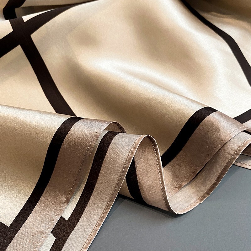 100% Mulberry Silk 27" Square Scarf Women Neckerchief Wrap Fashion Design Check