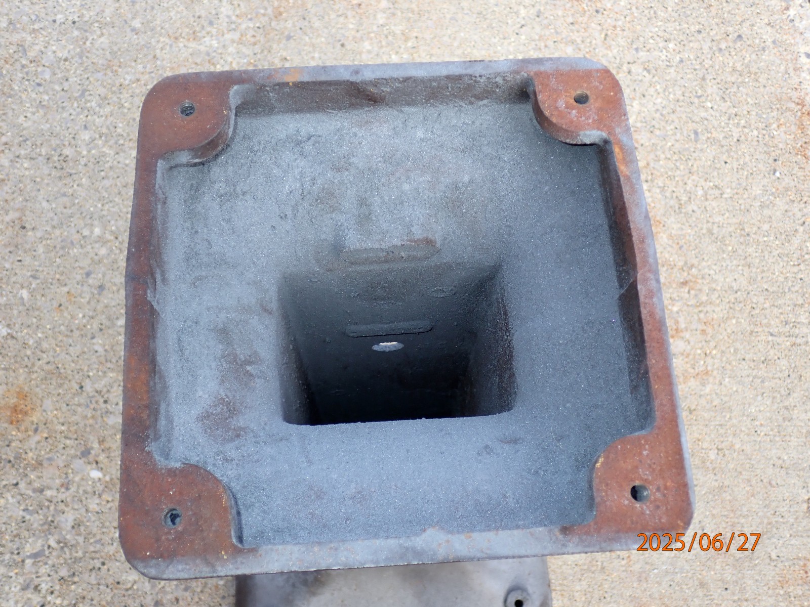 VINTAGE DELTA ROCKWELL GRINDER CAST IRON PEDESTAL STAND BASE