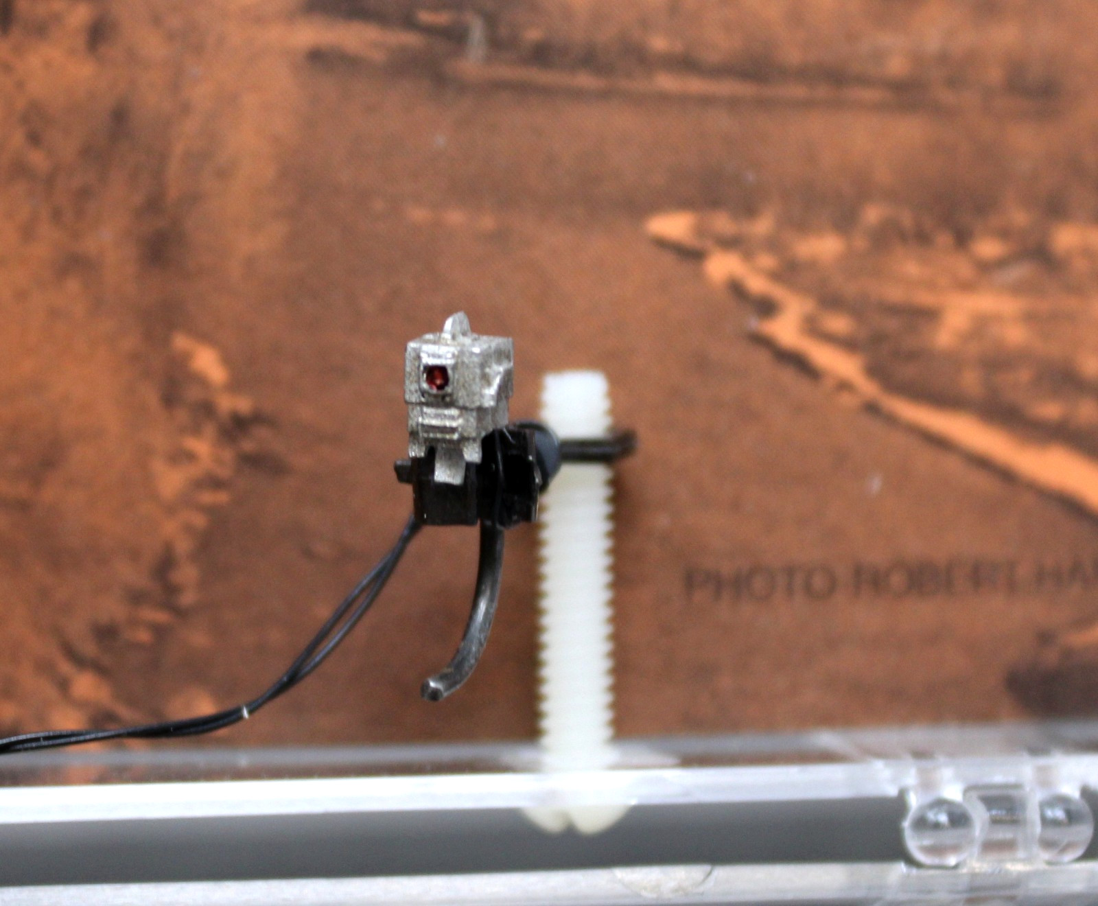 ACCURATE LIGHTING #144-61002 HO Scale Lighted End of Train Device, C9