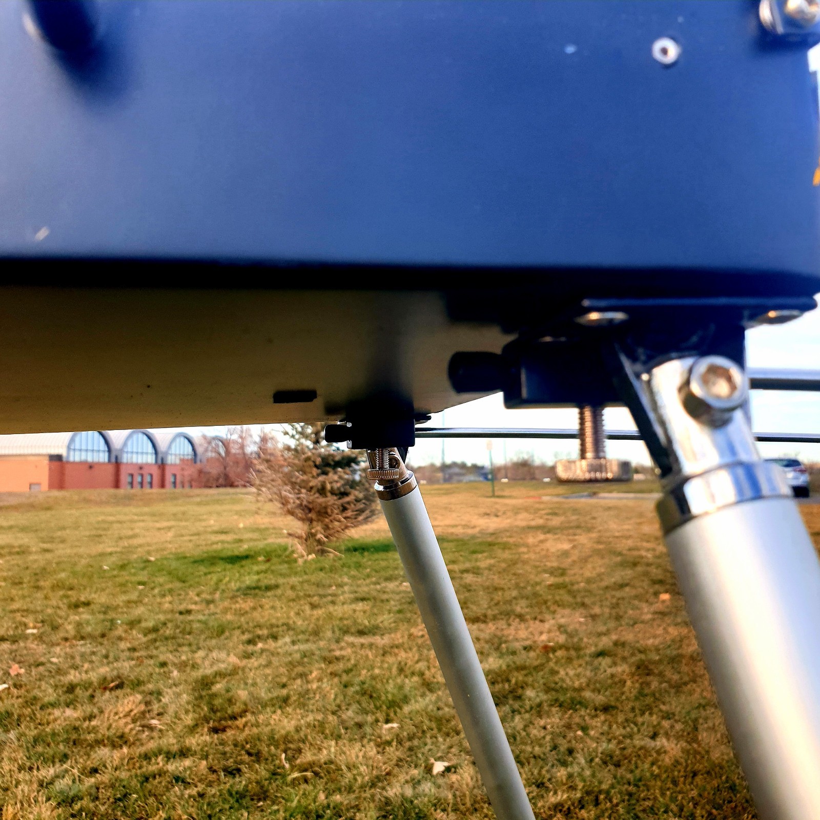 PORTABLE ARTIST EASEL - FULLY ADJUSTABLE STURDY ALUMINUM GREAT CONDITION - ROLFS