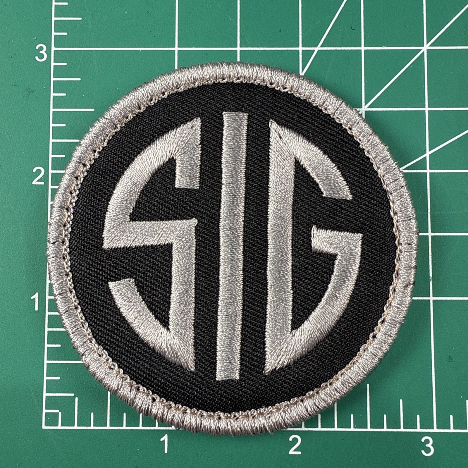 🔥 Sig Sauer Embroidered Hook N Loop Patch 2.75” Pistol Rifle Firearm Gun PewPew