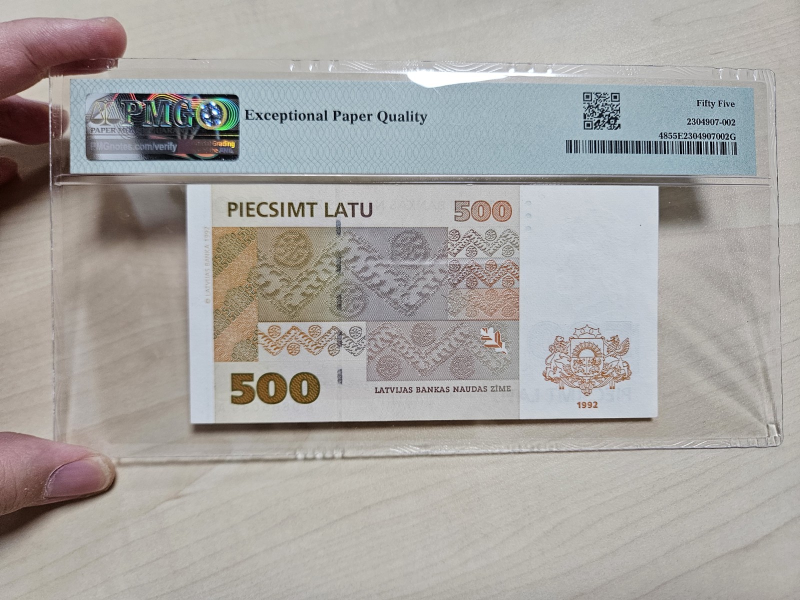 latvia 500 latu banknote