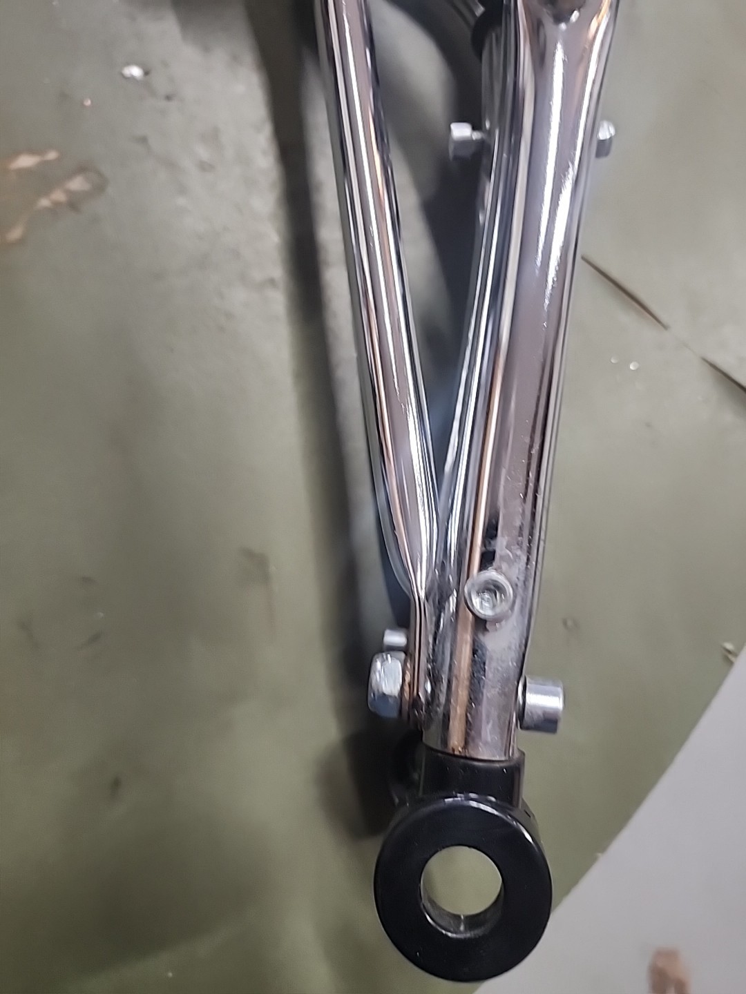 SCHWINN LIL STINGRAY TRICYCLE CHROME SPRINGER FRONT FORK HARD TO FIND NICE L$$K