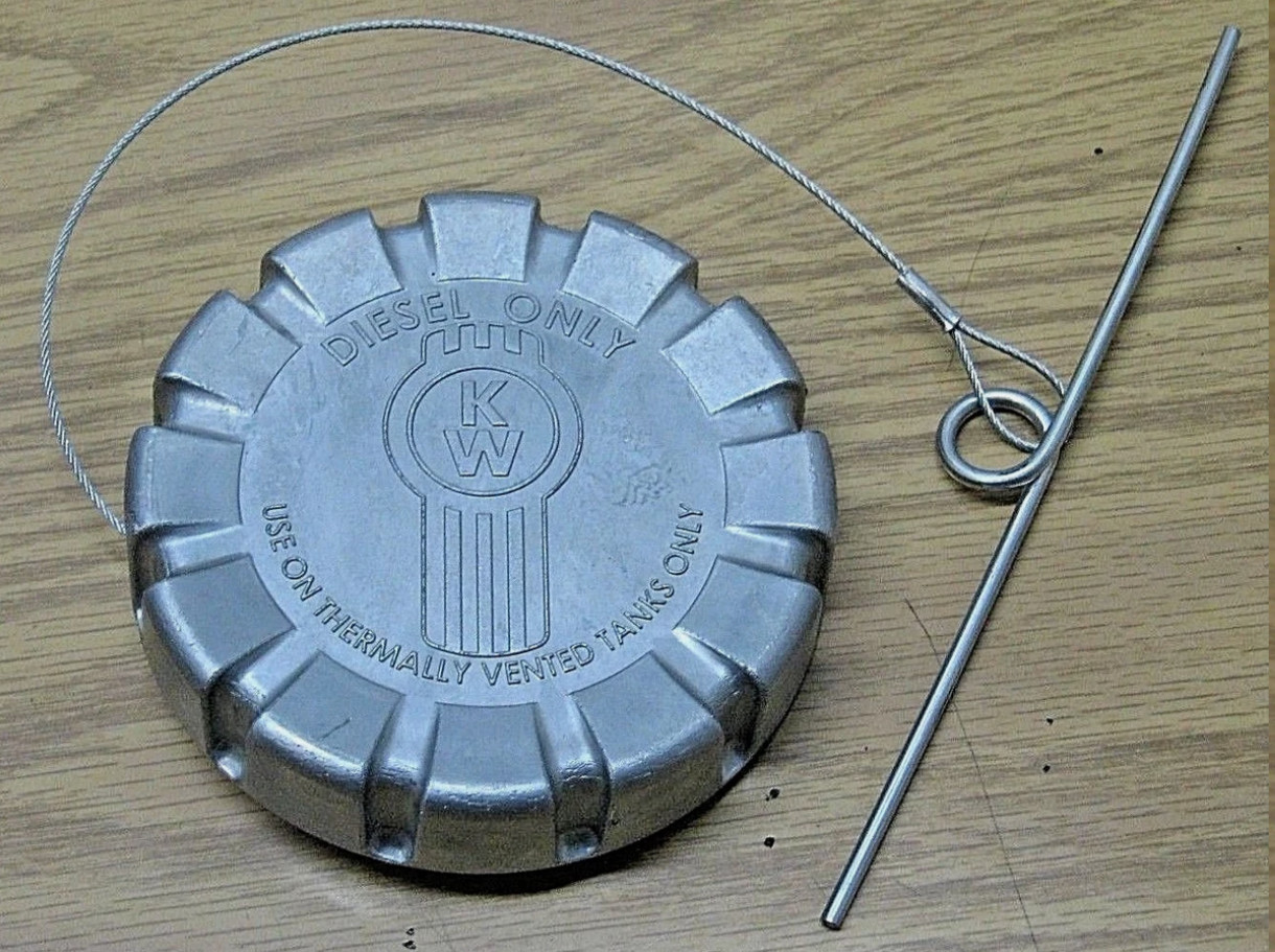 NEW GENUINE KENWORTH LOGO NON - LOCKING 3.5" FUEL CAP