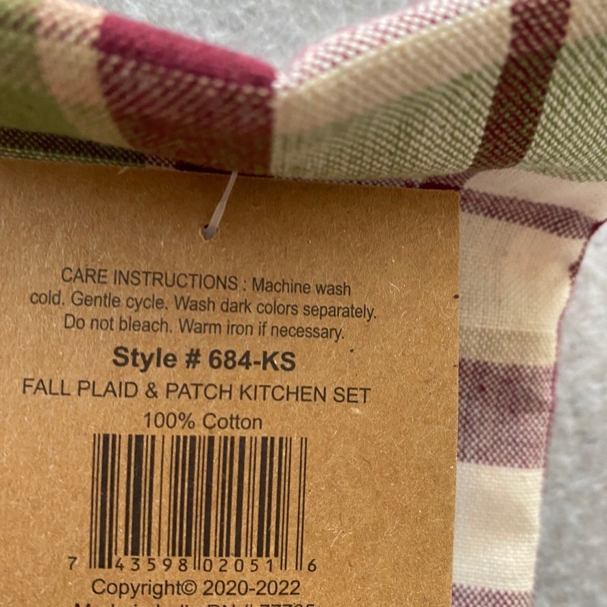 Fall Kitchen Towel Oven Mitt & Pot Holder Set of 4 Green Plaid Pumpkin NWT