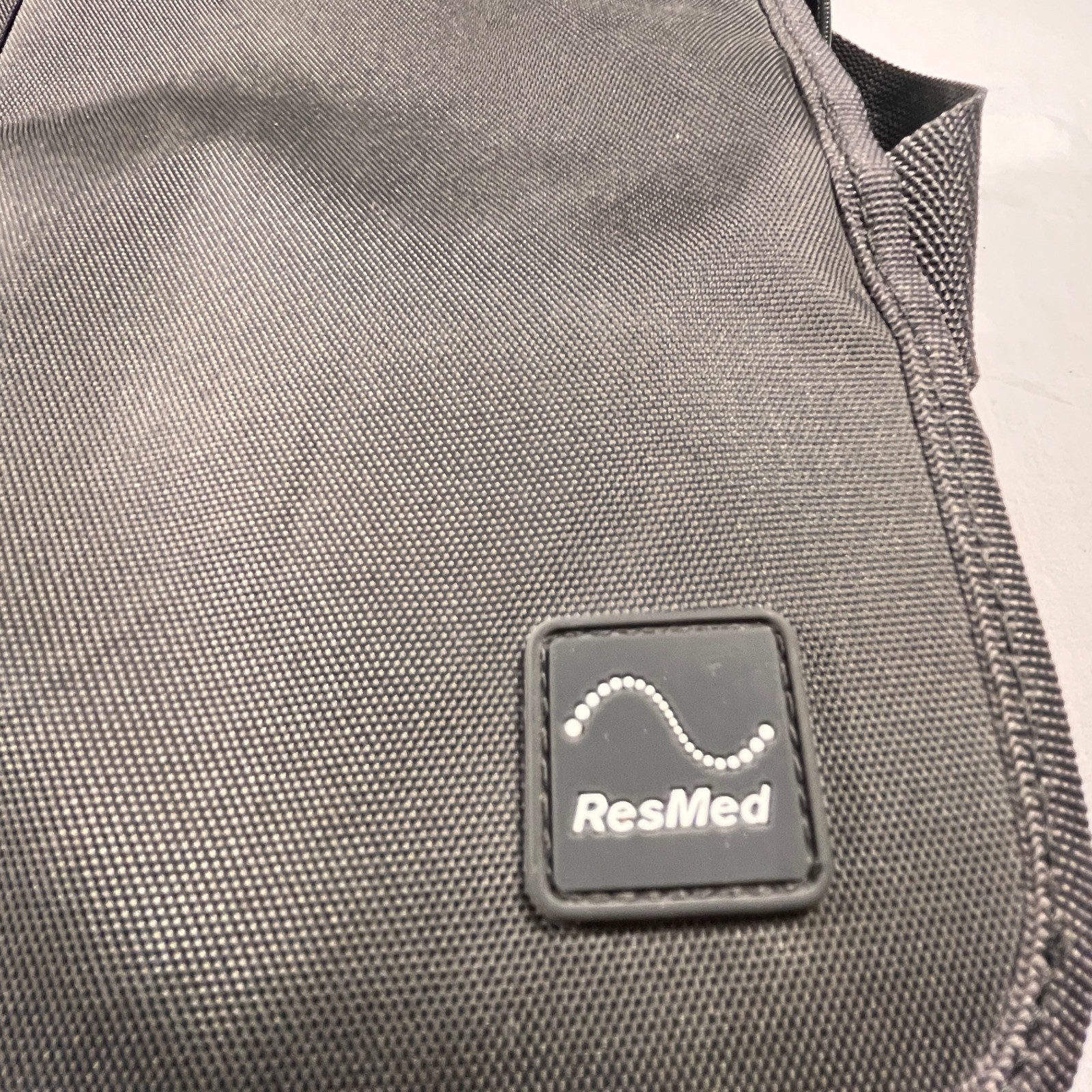 ResMed CPAP Travel Carrying Case Unisex OS Gray Pre-Owned Padded Shoulder Bag