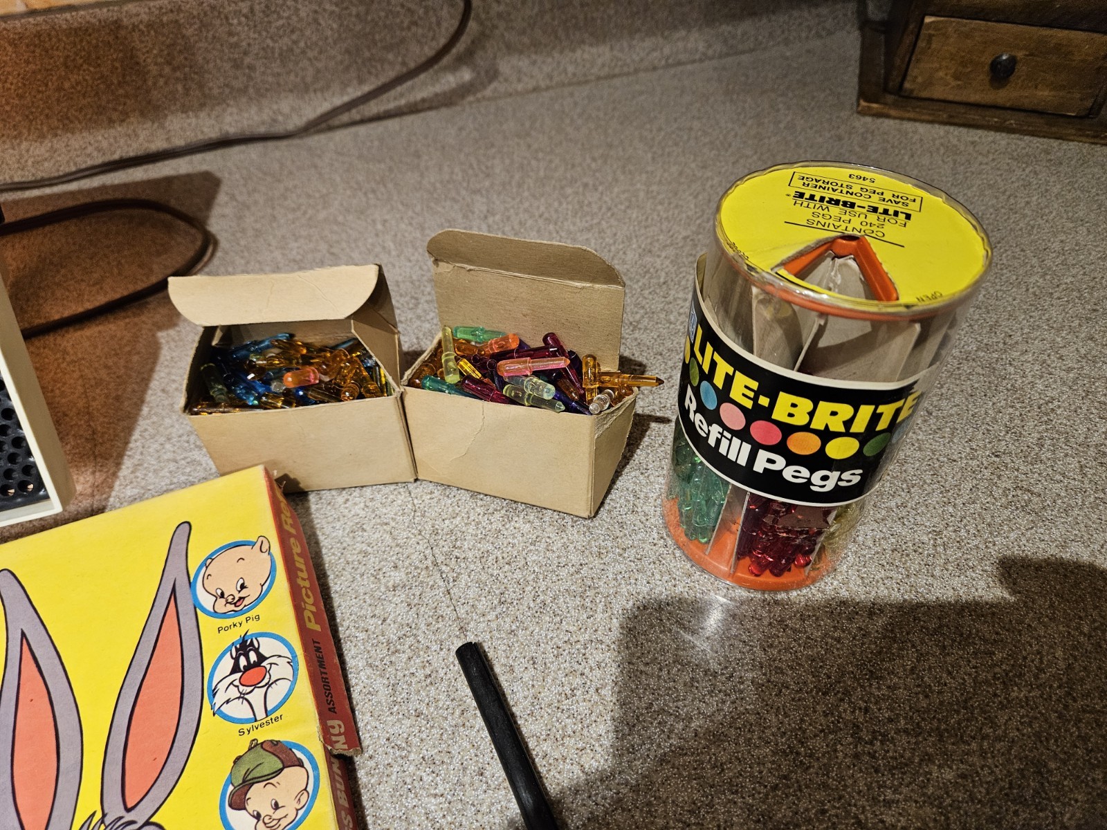 Vintage ORIGINAL 1967 "LITE BRITE" Hasbro Toy Light Bright BUGS/REFILLS/PEGS!!!!