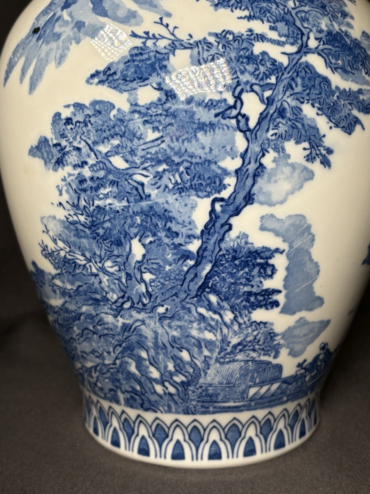VTG Oriental Blue & White Chinoiserie Vase 9.5" Asian Mountain Pines Scene