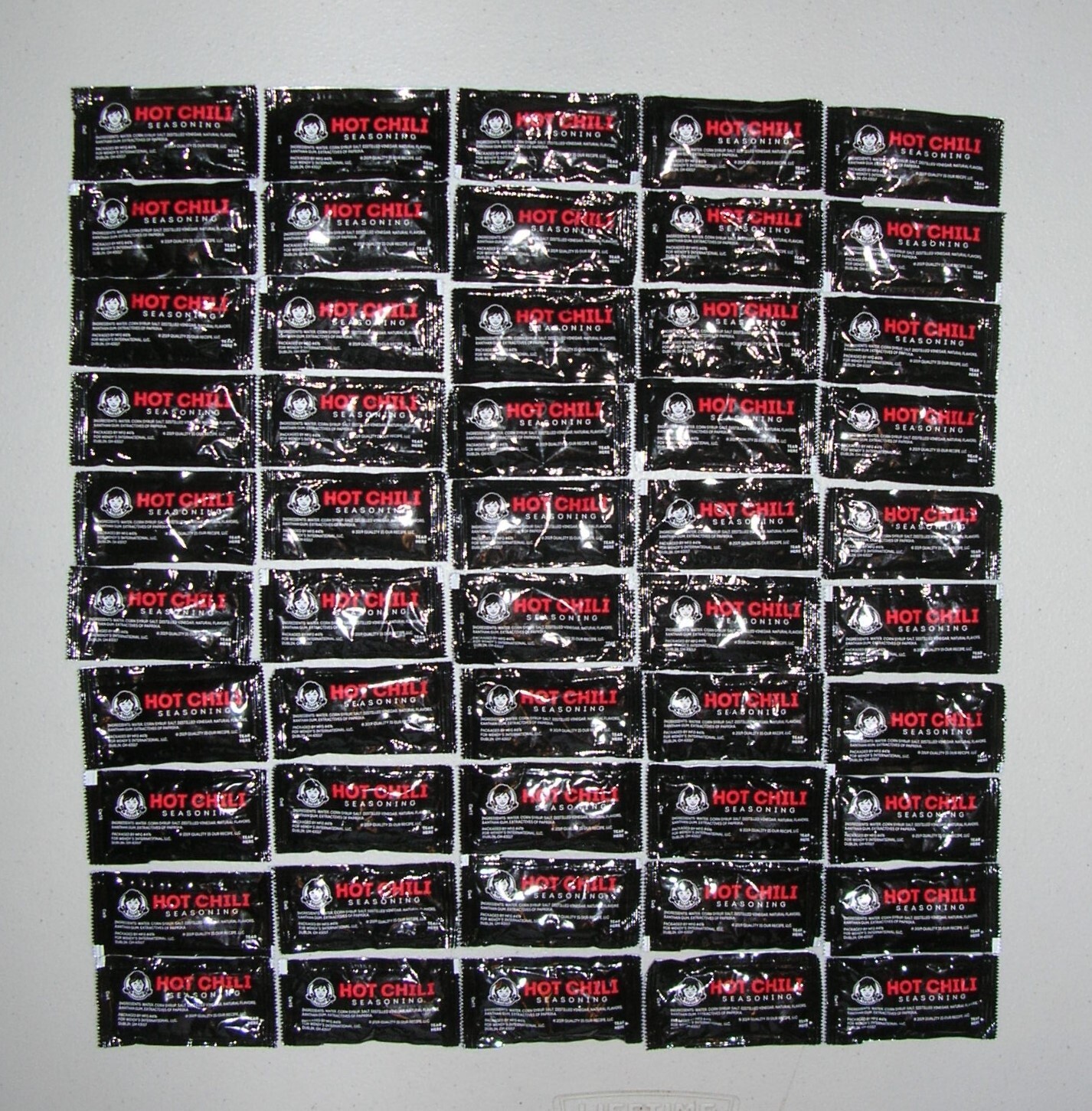 (50 Packets) Wendy's Hot Chili Seasoning Sauce Packets Wendys - Lot of 50 Packs