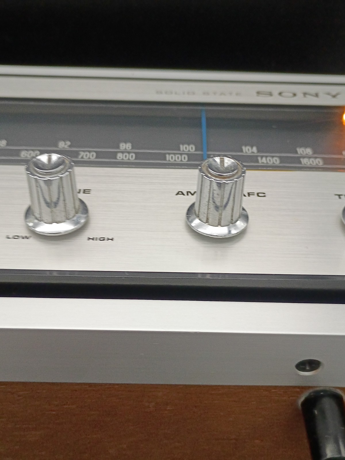 Vintage Sony 8F-56W AM FM 9 Transistor Table Radio Wood Cabinet Japan Working