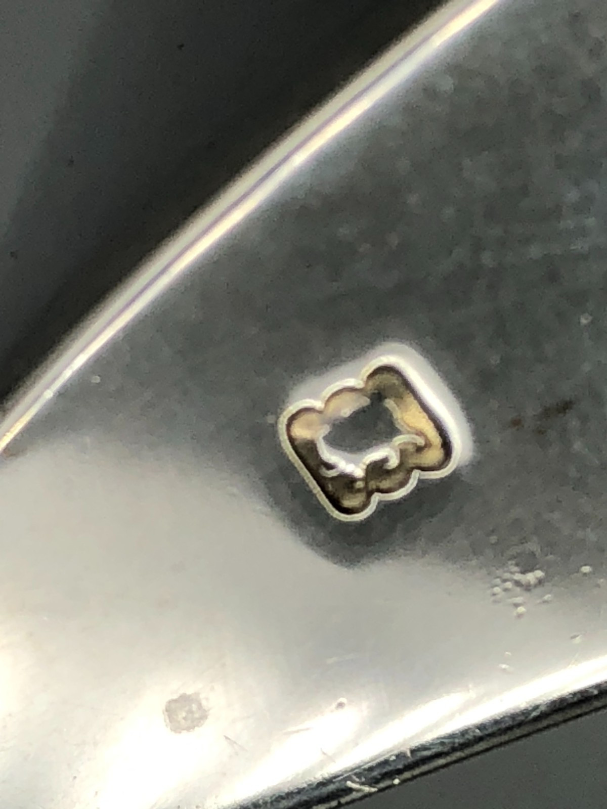 Beautiful antique Sterling Silver Flask 4 5/8" x 3", English hallmarks