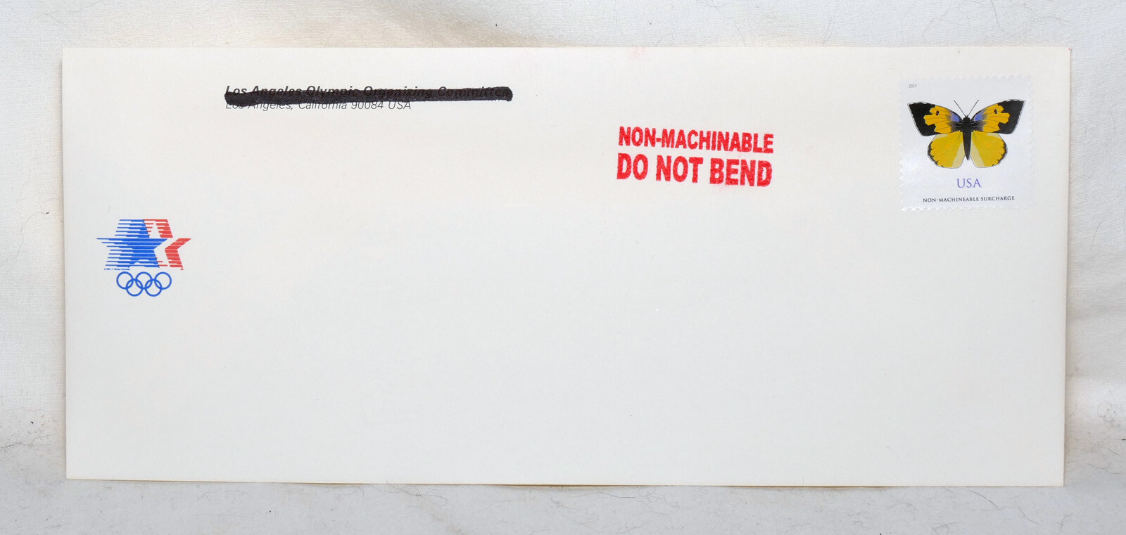 One (1) genuine Sandisk 2GB SD card with Nextar gps USA & Canada maps