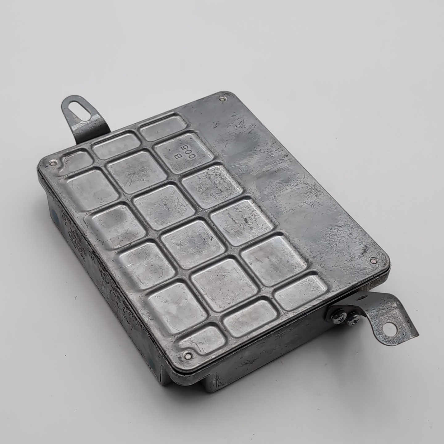 2010 2011 2012 Lexus LS600hL Hybrid Vehicle Control Module OEM 89981-50090