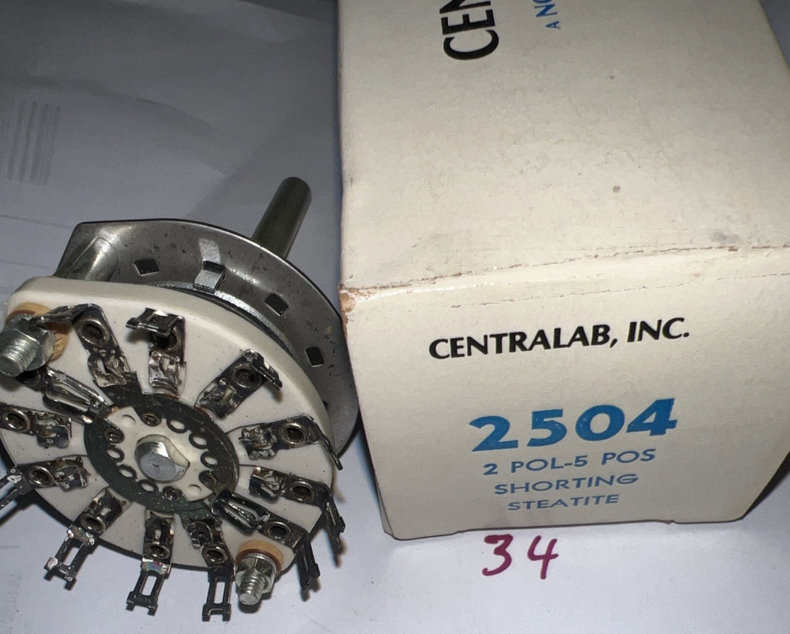 Centralab 2504 2-pole, 5-position Shorting Steatite Rotary Switch New in Box