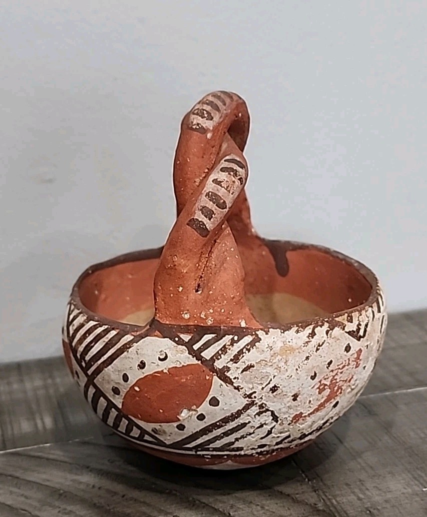 Isleta Pueblo Indian Pottery Bowl With Braided Handle
