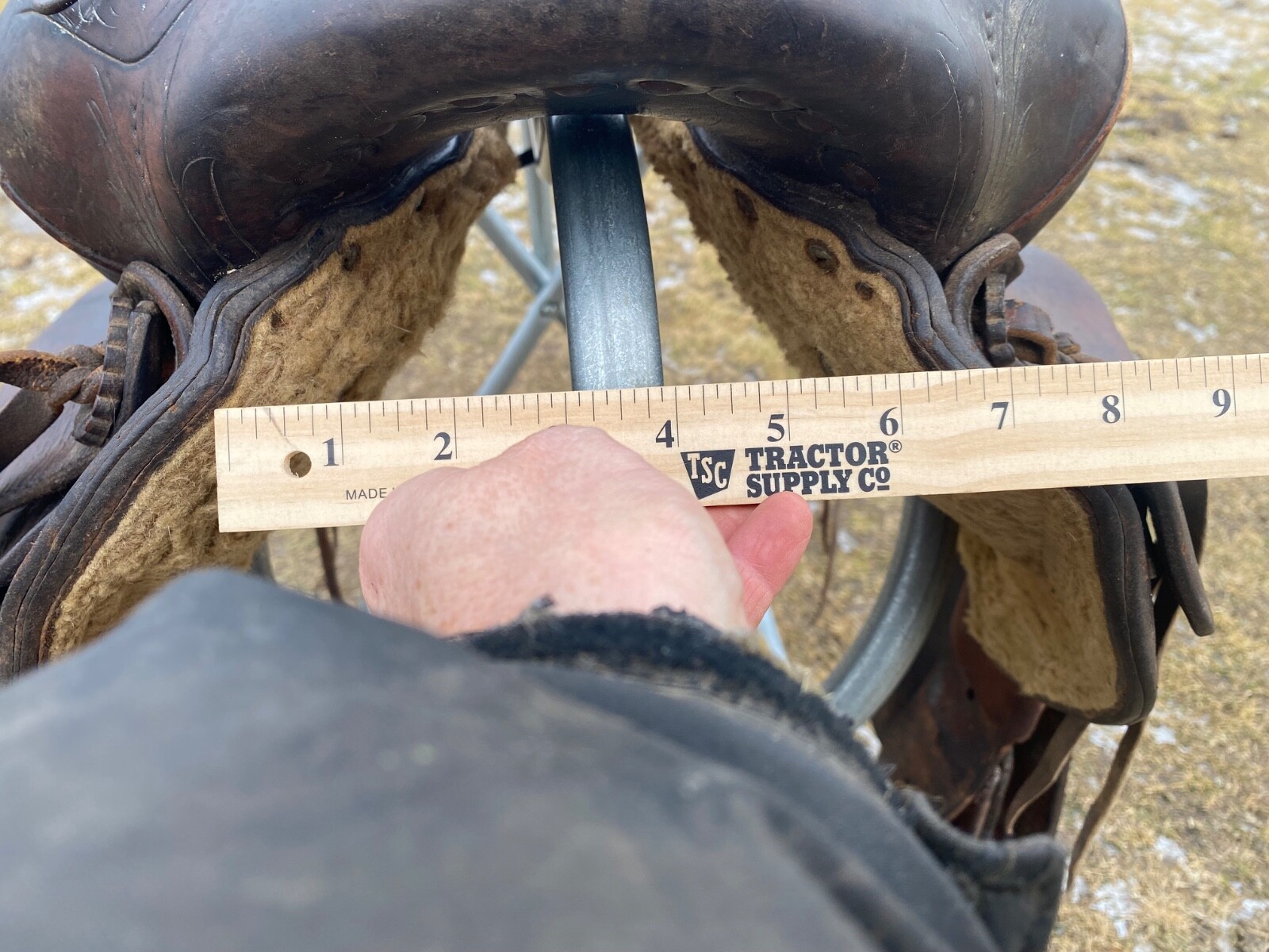 Used/Vintage 15" Simco Balanced Ride Western saddle