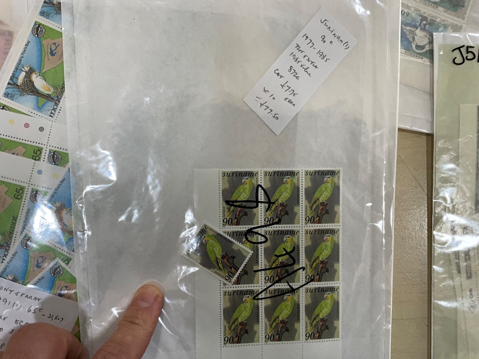 Birds on stamps MNH cat value over £9000 ex dealer stock t29