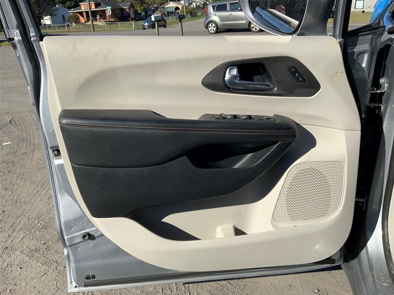 2017-2020 Chrysler Pacifica Driver Mirror Camera Used PN-68144068AD OEM