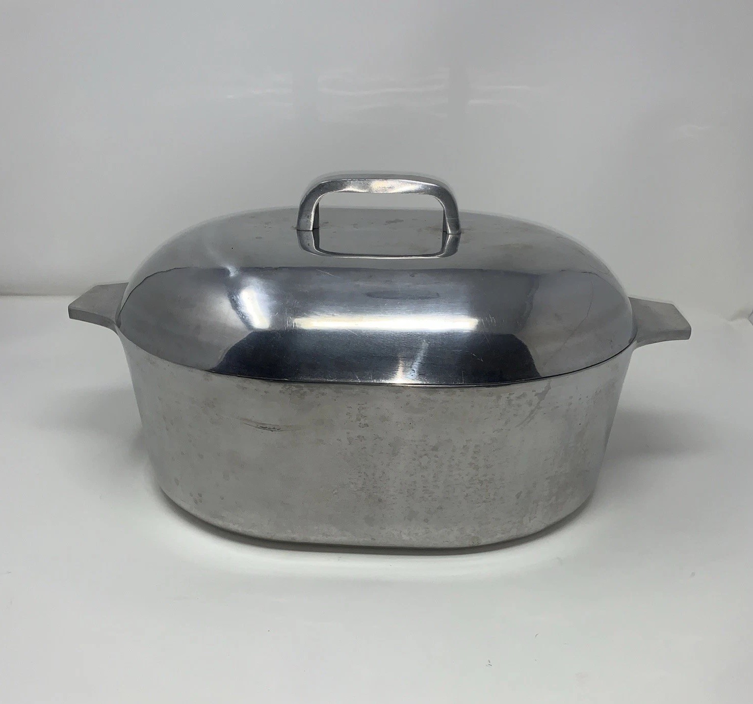 Royalty TM Nasco Oval Roasting, VTG Braising Dutch Oven Heavy Aluminum, Korea