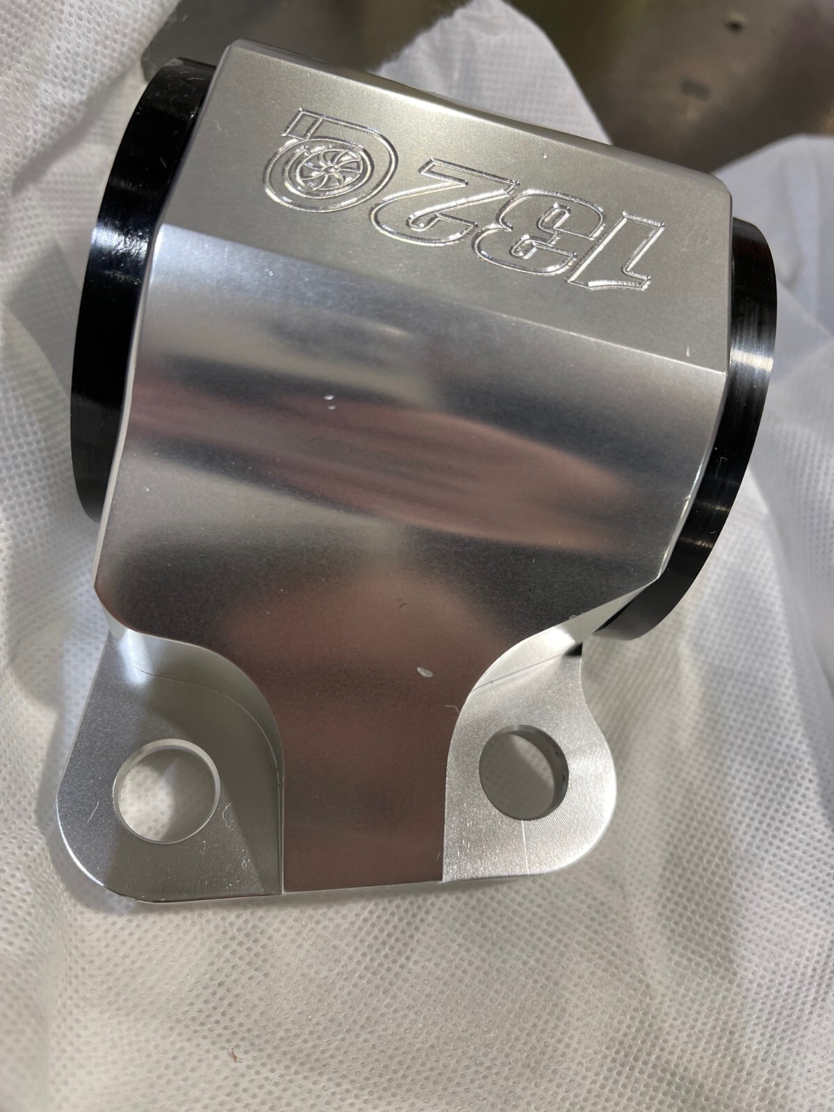 1320 96-00 EK civic motor mount auto or manual transmission 65A 2-bolt-BLEMISH