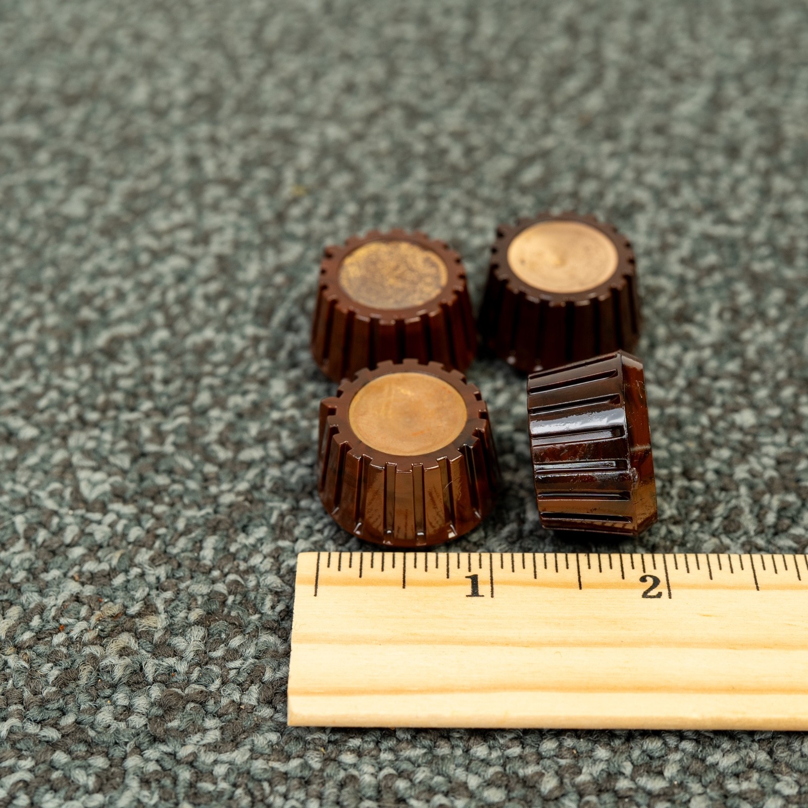 Midcentury Original PHILCO Radio Knobs 4pc 1940s-50s Bakelite 1/4" D Shaft