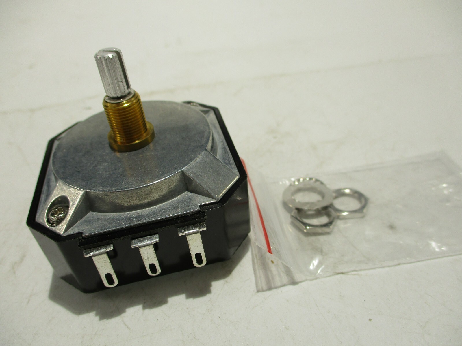 NEW SPEAKER AT-50H L-PAD VOLUME ALTERNATOR 50W L-8 8 OHMS POTENTIOMETER 50 WATT