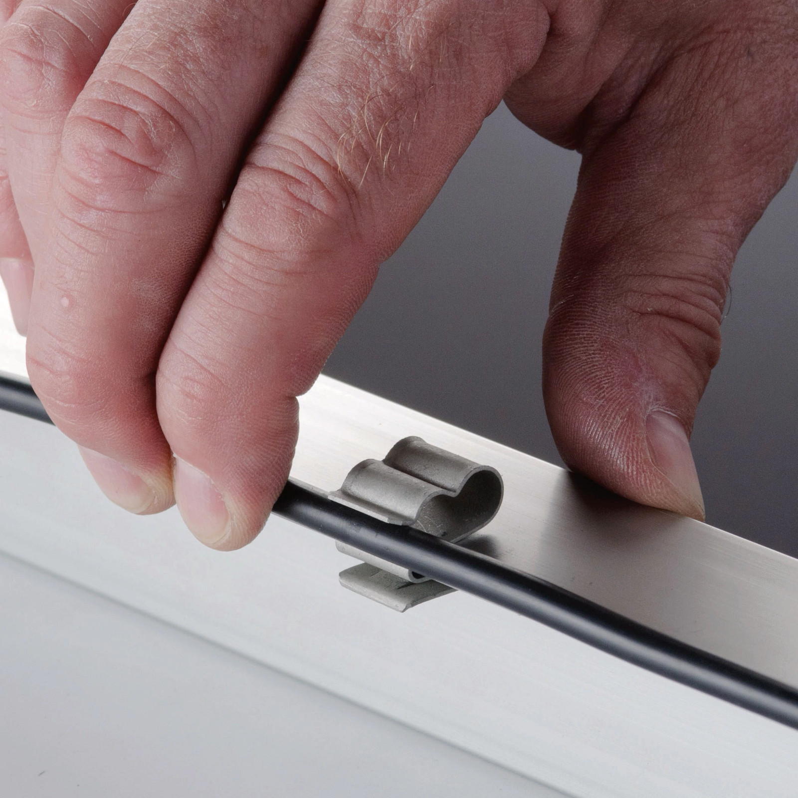 25pcs CADDY ERICO SCSOL1A Solar Panel 2-Cable/Wire Managment Clips Snap Retainer