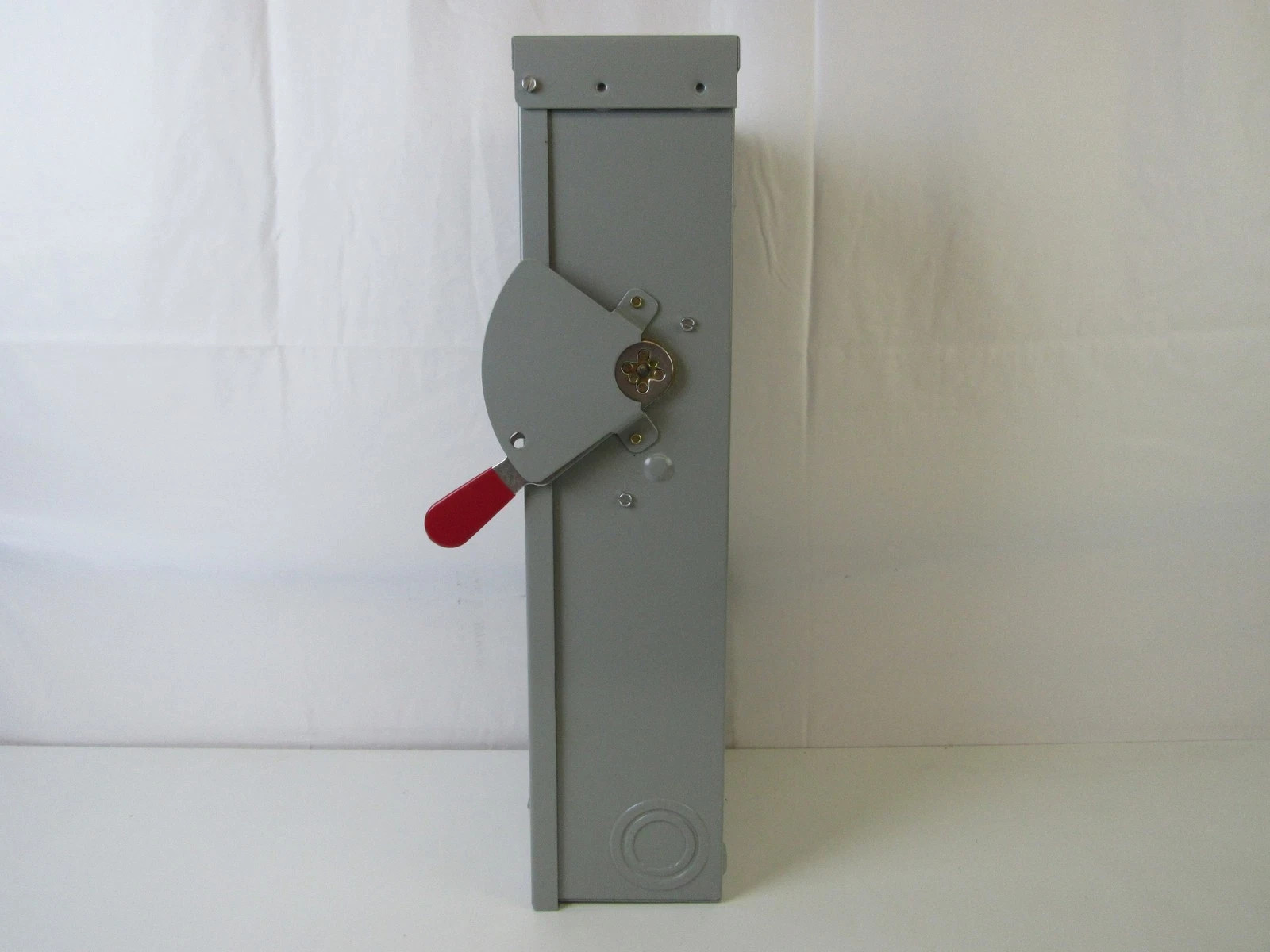 NEW GE TG4323R 100 Amp 240v OUTDOOR Fusible 3Ph 3R Safety Switch Disconnect