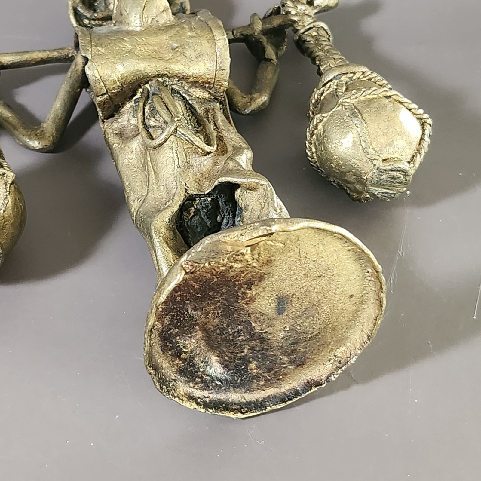 Vintage African Bronze Farmer Figurine – Lost Wax Cast Sculpture Tribal Art