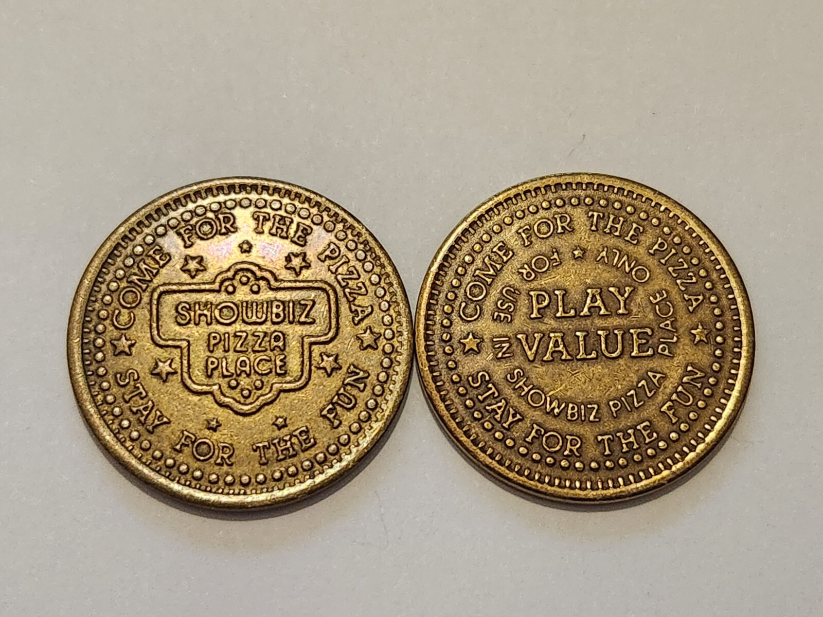 Showbiz Pizza Brass Token "Chuck E Cheese"  25mm
