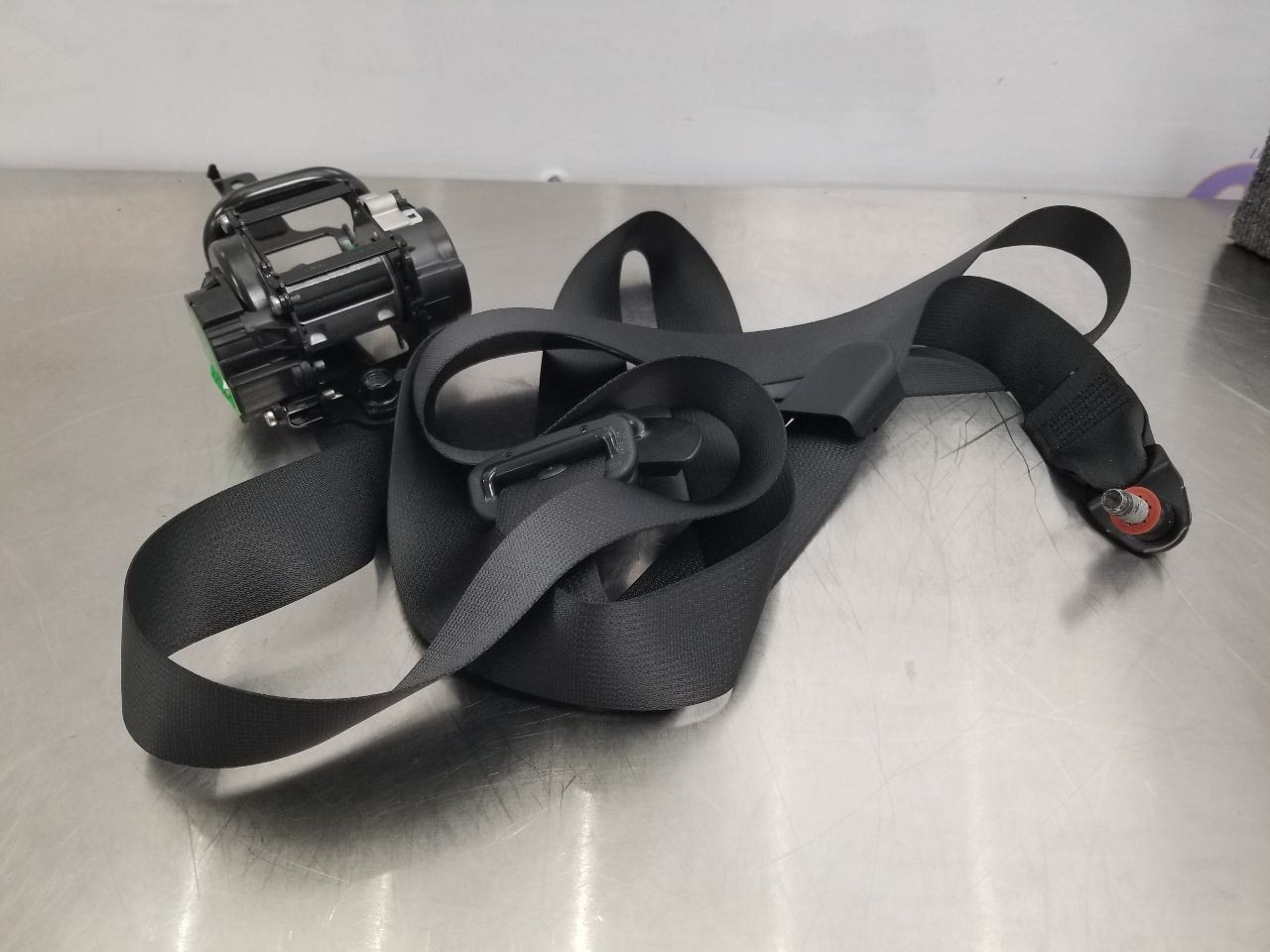 25 2025 KIA K4 GT-LINE FRONT BUCKET SEAT BELT RETRACTOR BLACK LEFT DRIVER