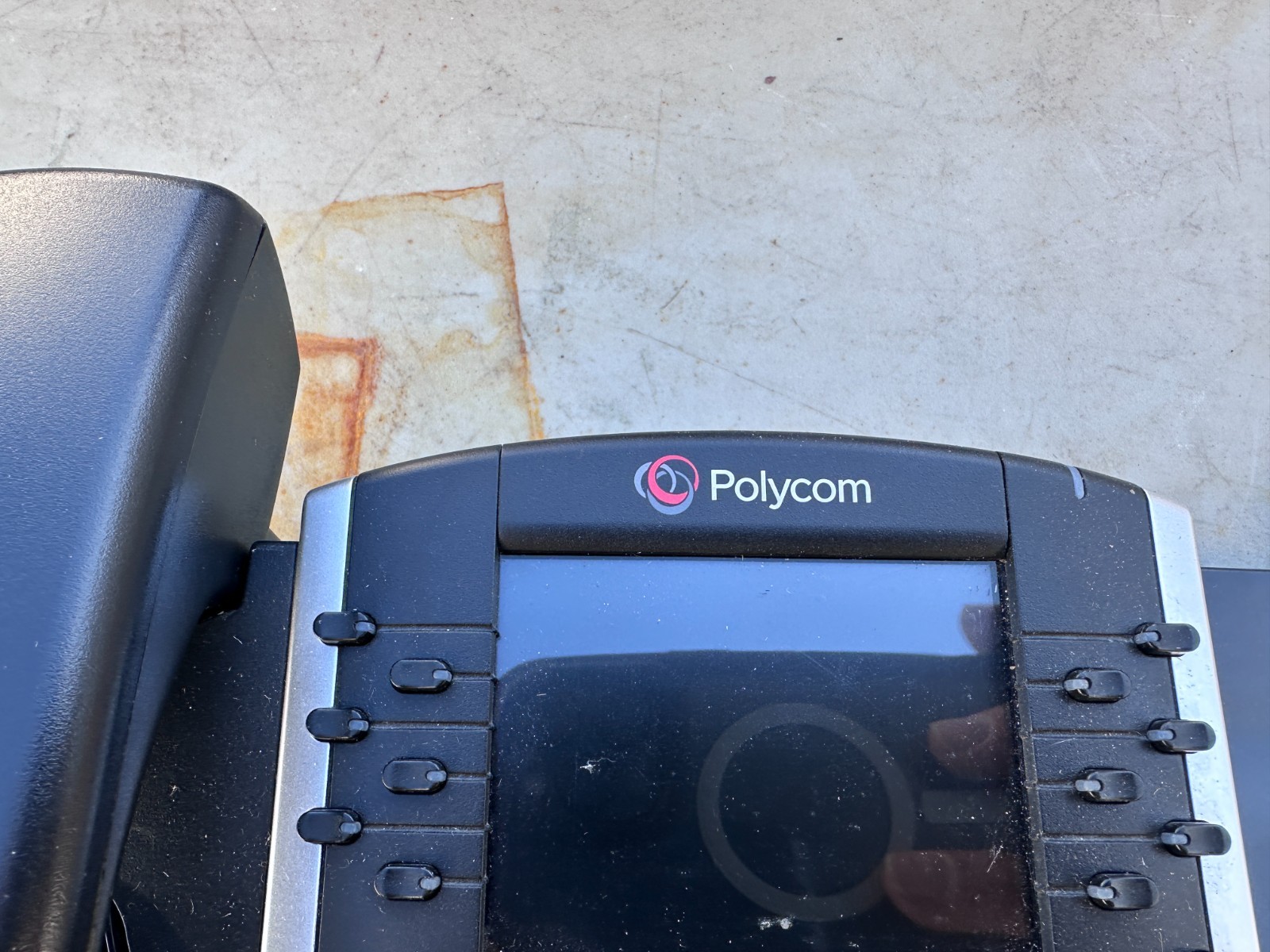 Polycom VVX410 Gigabit IP Phone w/Power supply, anti-twist handset connector