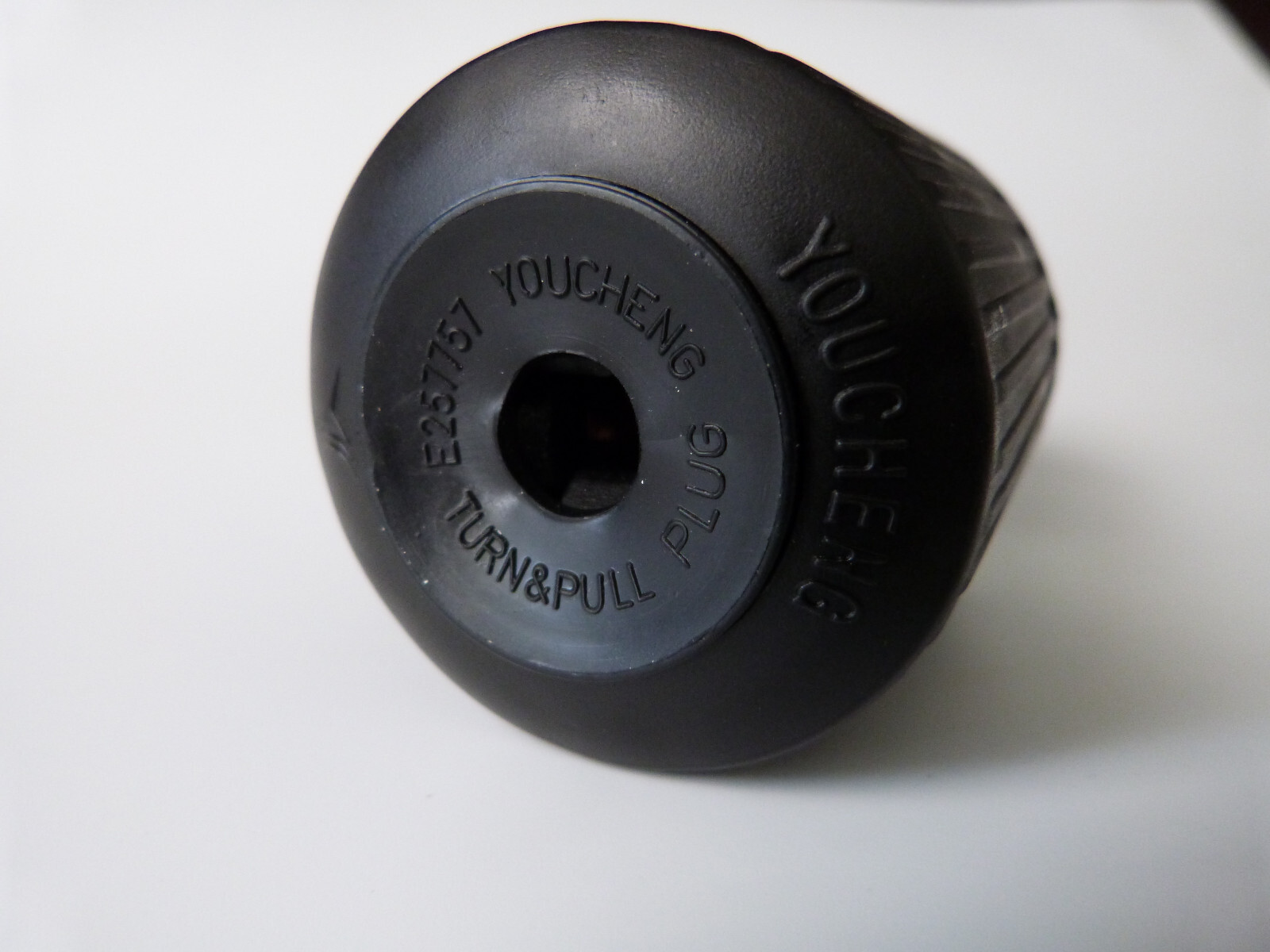 L14-30 Locking Female Generator Plug 30A 125/250V (L14-30C) UL Listed