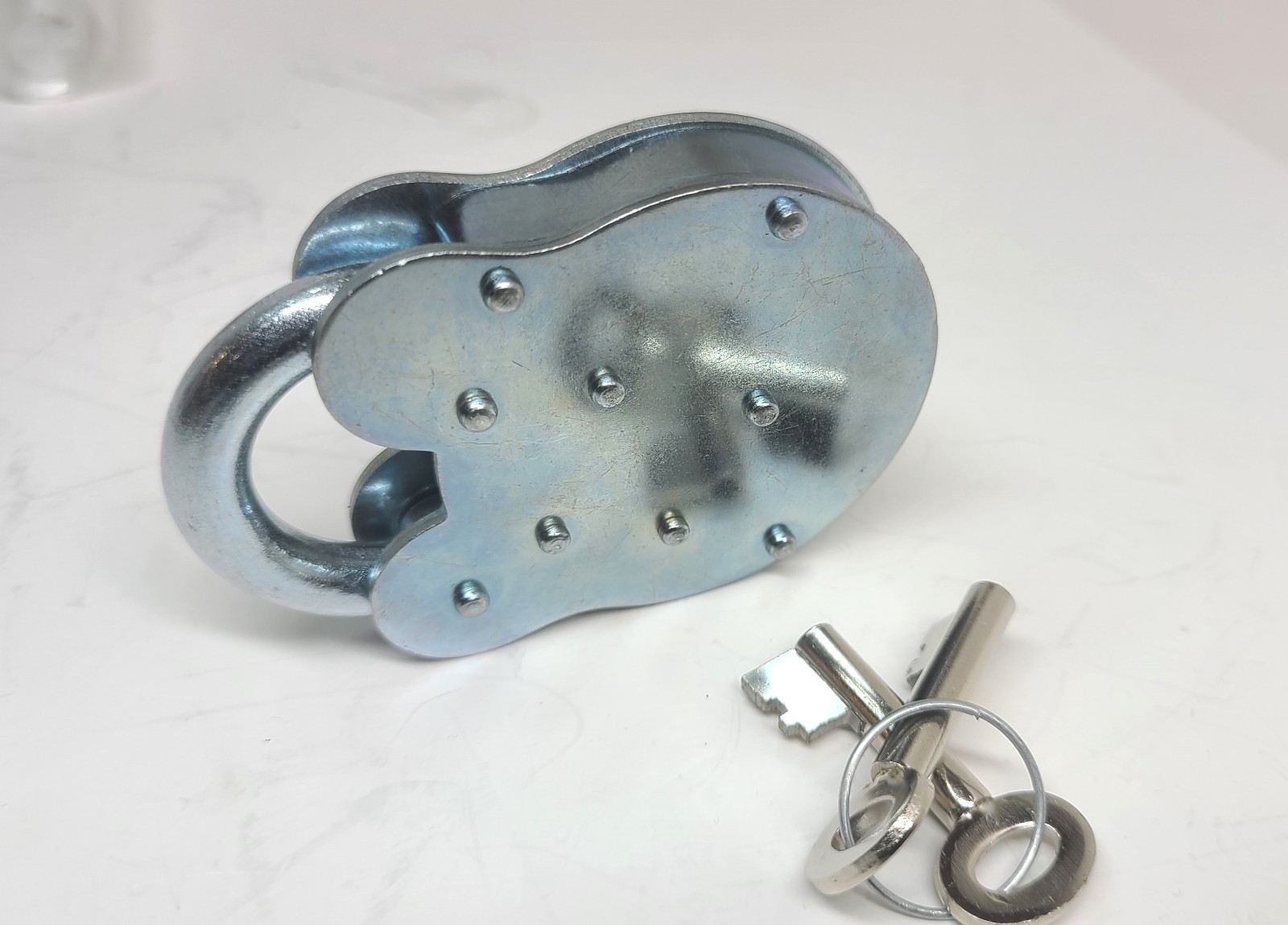 NEW ACE 4-Lever Padlock with 2 Keys - Heavy Duty Steel Security Lock