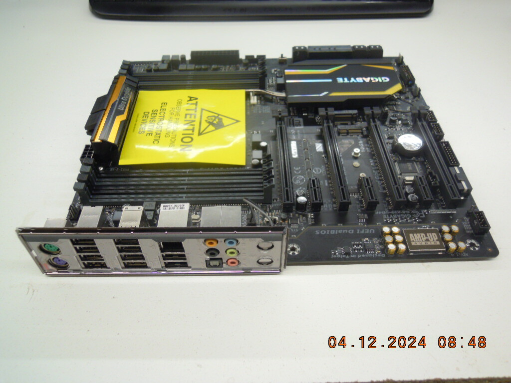 GIGABYTE GA-X99-UD4P LGA2011-3 MB & I/O Shield i7-5930K i7-5960X * Latest BIOS