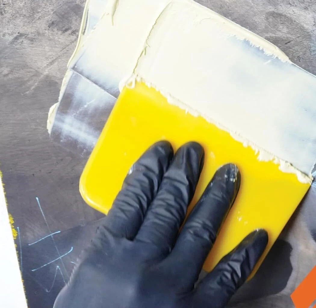 4" Reusable Yellow Plastic Spreaders (50-Pack) for Auto Body Filler