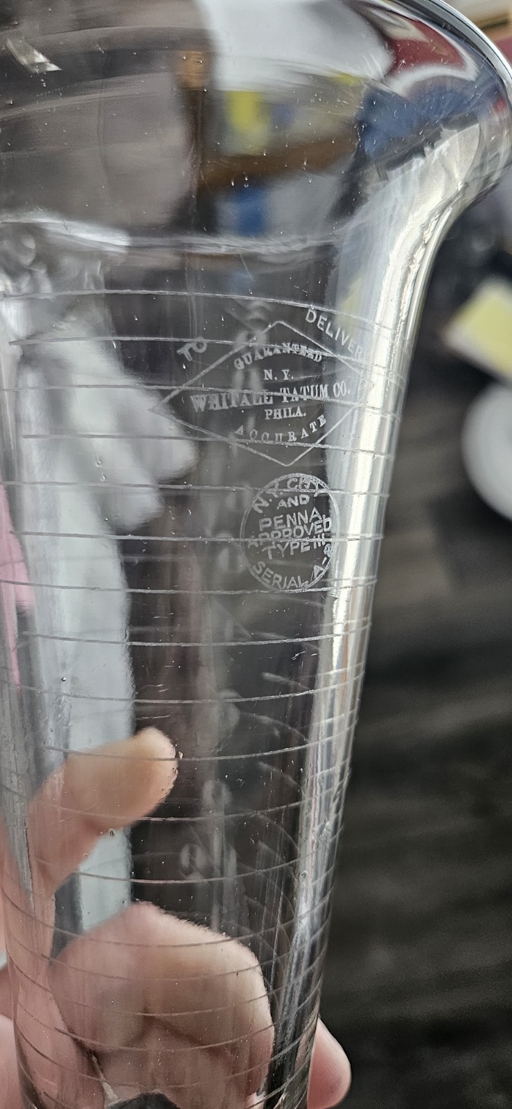 WHITALL TATUM Etched Glass Apothecary Footed Cup Measuring Beaker 8oz 7.5"