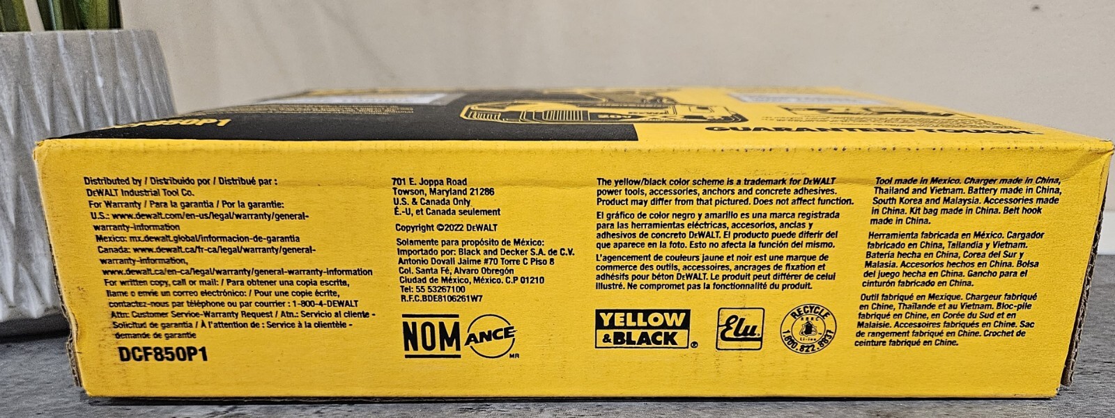 DEWALT ATOMIC 20V 1/4" IMPACT DRIVER KIT W/ BAG, 5Ah BATTERY & CHARGER DCF850P1