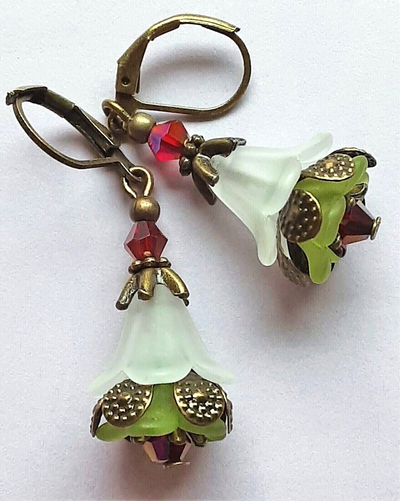 WHITE PERIDOT FLOWER faceted CRYSTAL earring BRONZE LEVER BACK XX